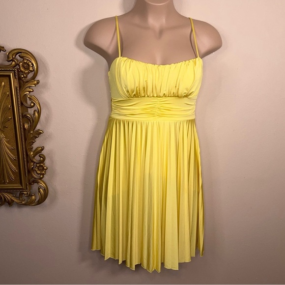 Juniors XL Speechless Yellow Event Party Formal Dress Prom Cocktail Pleated - Picture 13 of 15